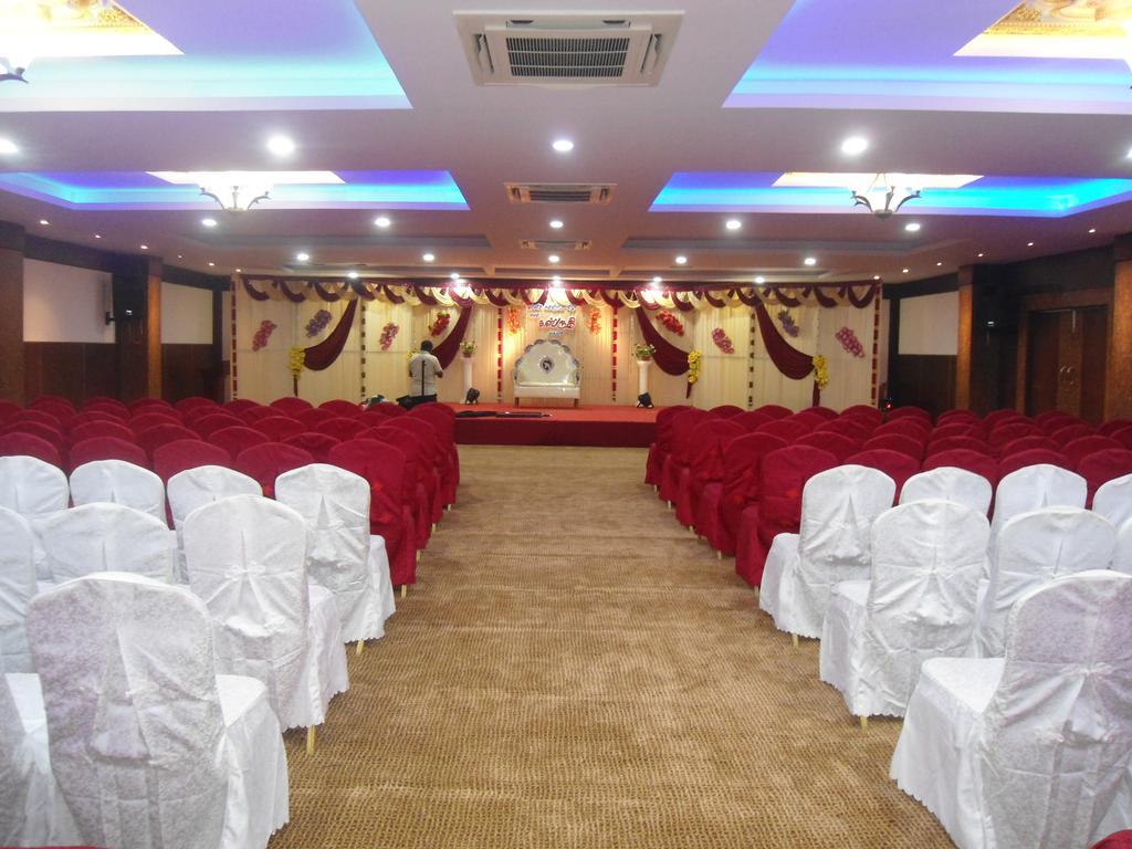 Rr Inn Palayankottai Экстерьер фото