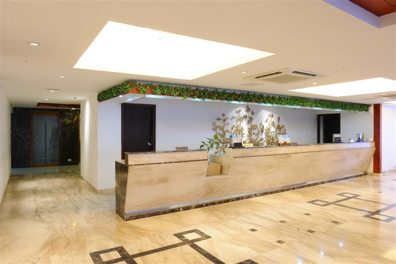 Rr Inn Palayankottai Экстерьер фото
